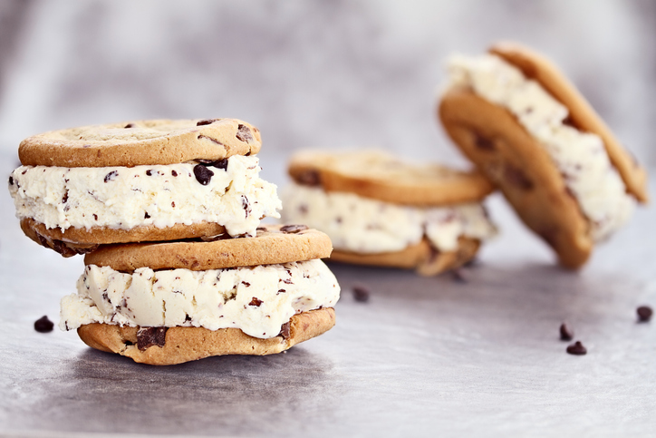 Morning Hack 8/2/2021 Ice Cream Sandwich Day! Easy DIY!