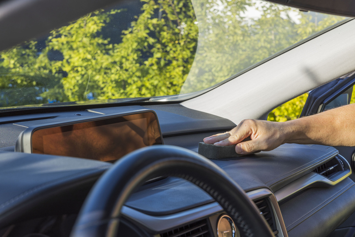 Morning Hack 1/20/2023 Clean The Inside Of Your Windshield Like This!