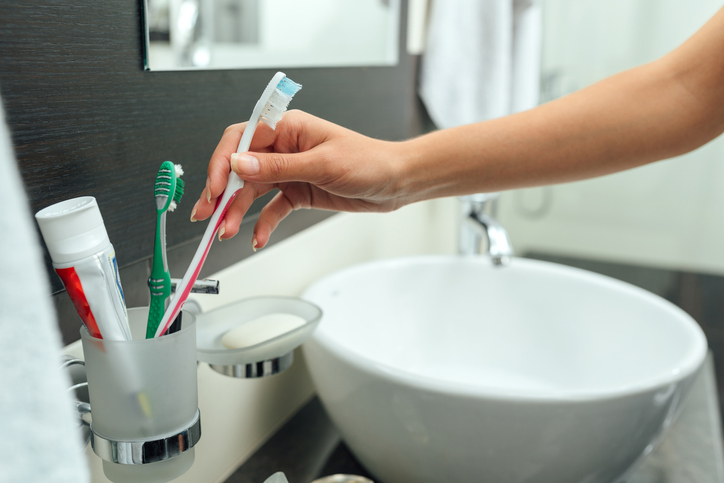 WEBE Wellness: Why You Should Change When You Brush Your Teeth
