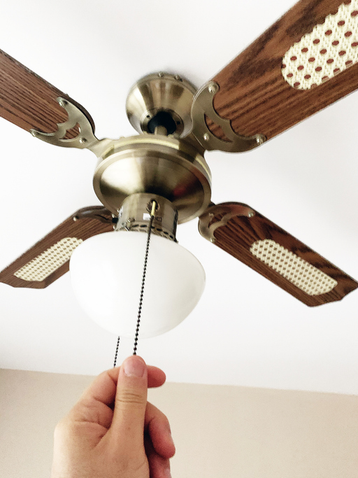 Morning Hack 10/15/2024 It’s Getting Colder! Change Your Ceiling Fan Direction!