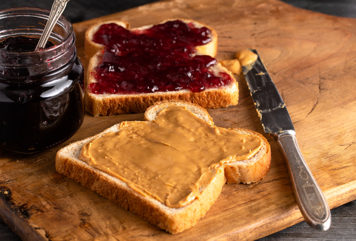 Morning Hack 6/16/2025 The Newest Sandwich Craze To Go Viral!