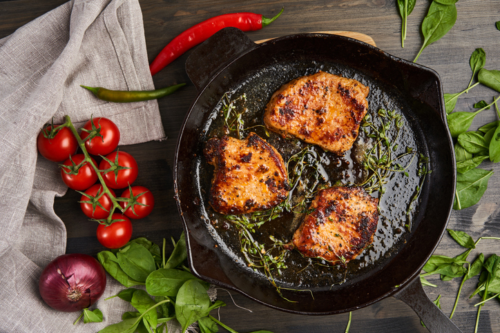 Morning Hack 10/16/2025 Clean Your Cast Iron With This Kitchen Item!
