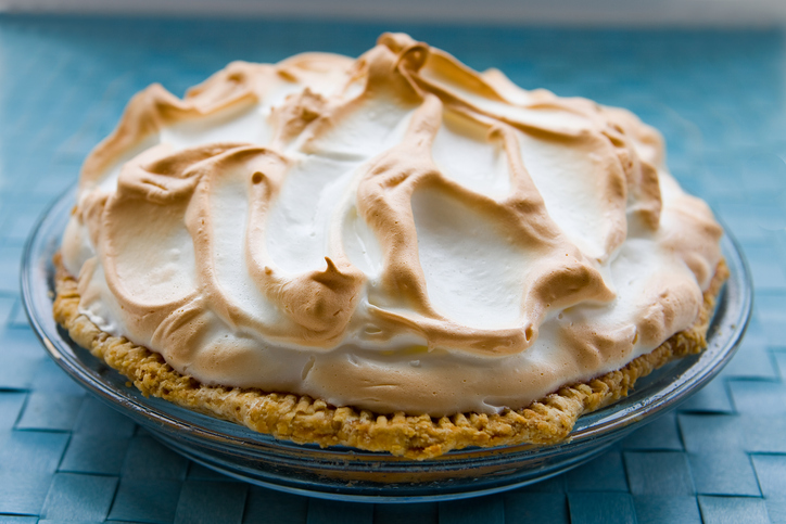 Cooking with Claud: Chocolate Meringue Pie