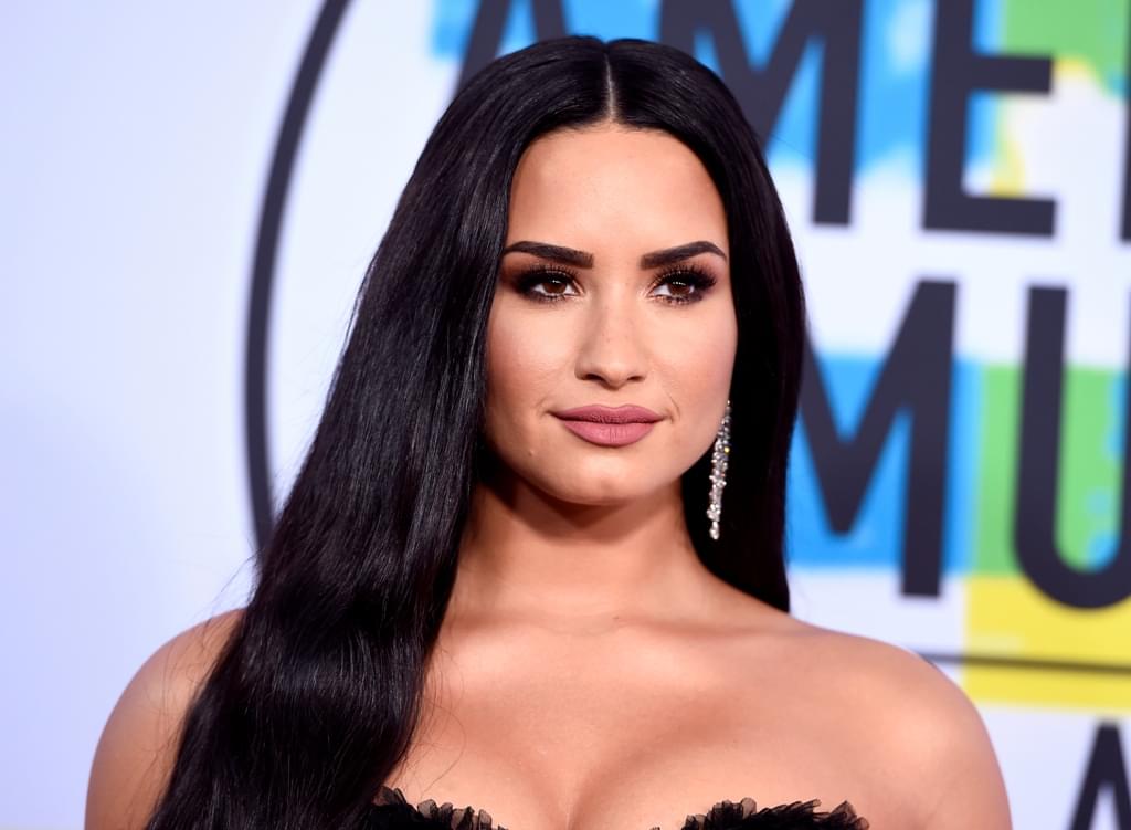 Does Demi Lovato Have A Girlfriend?