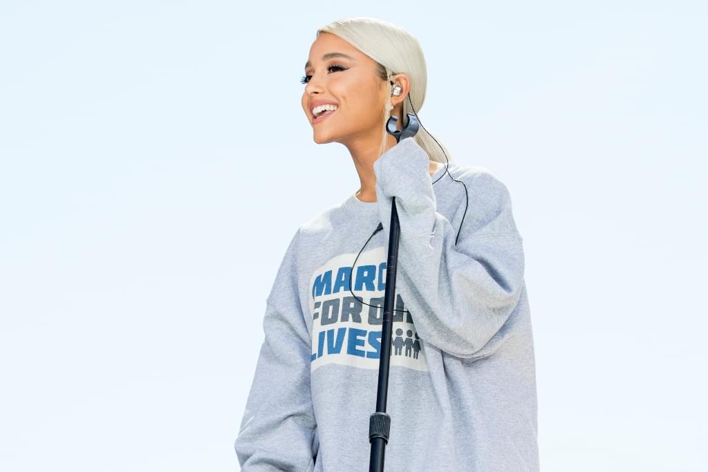 Ariana Grande to Announce Tour