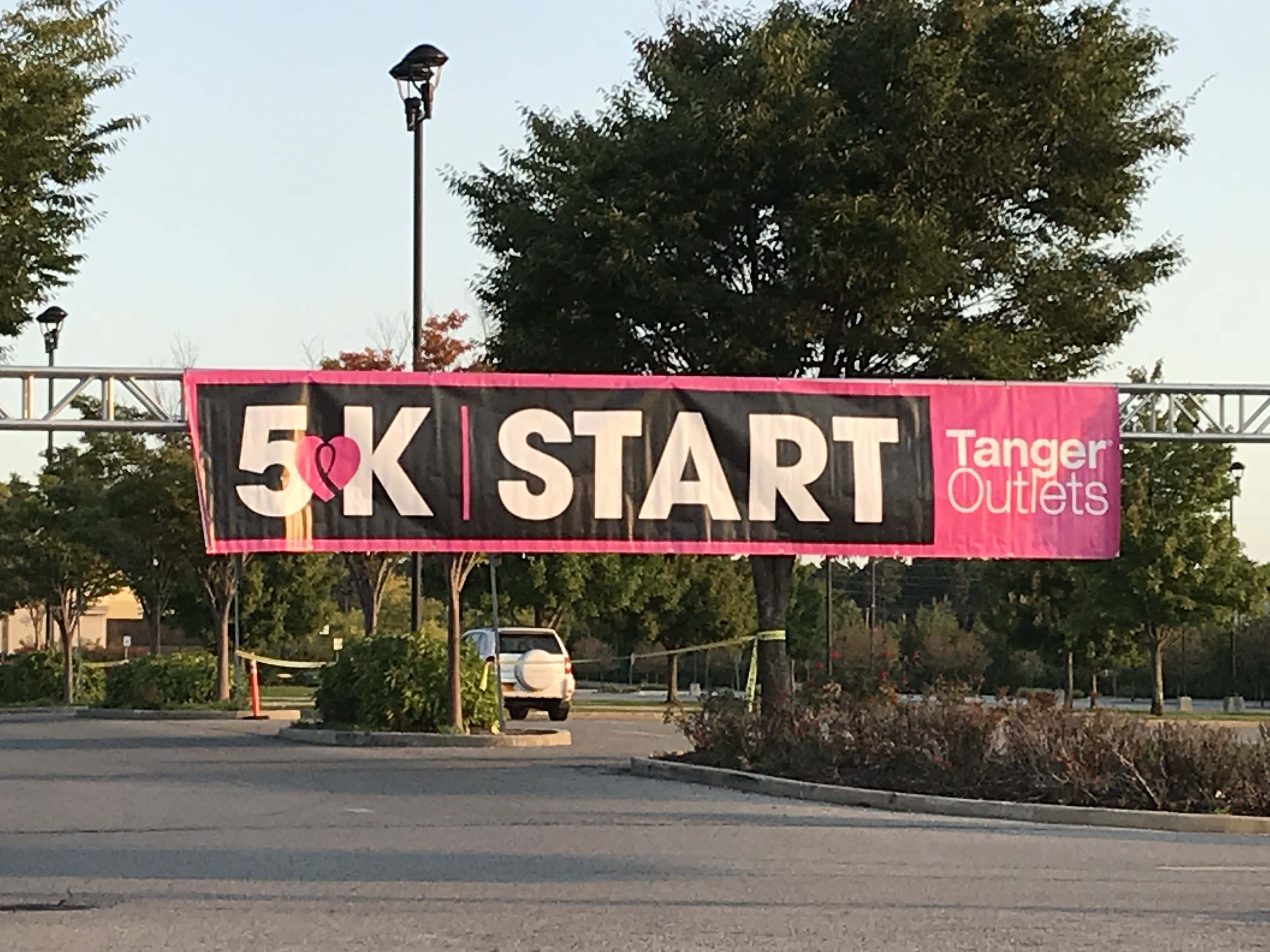 Connoisseur Media at the Tanger Fit 5K