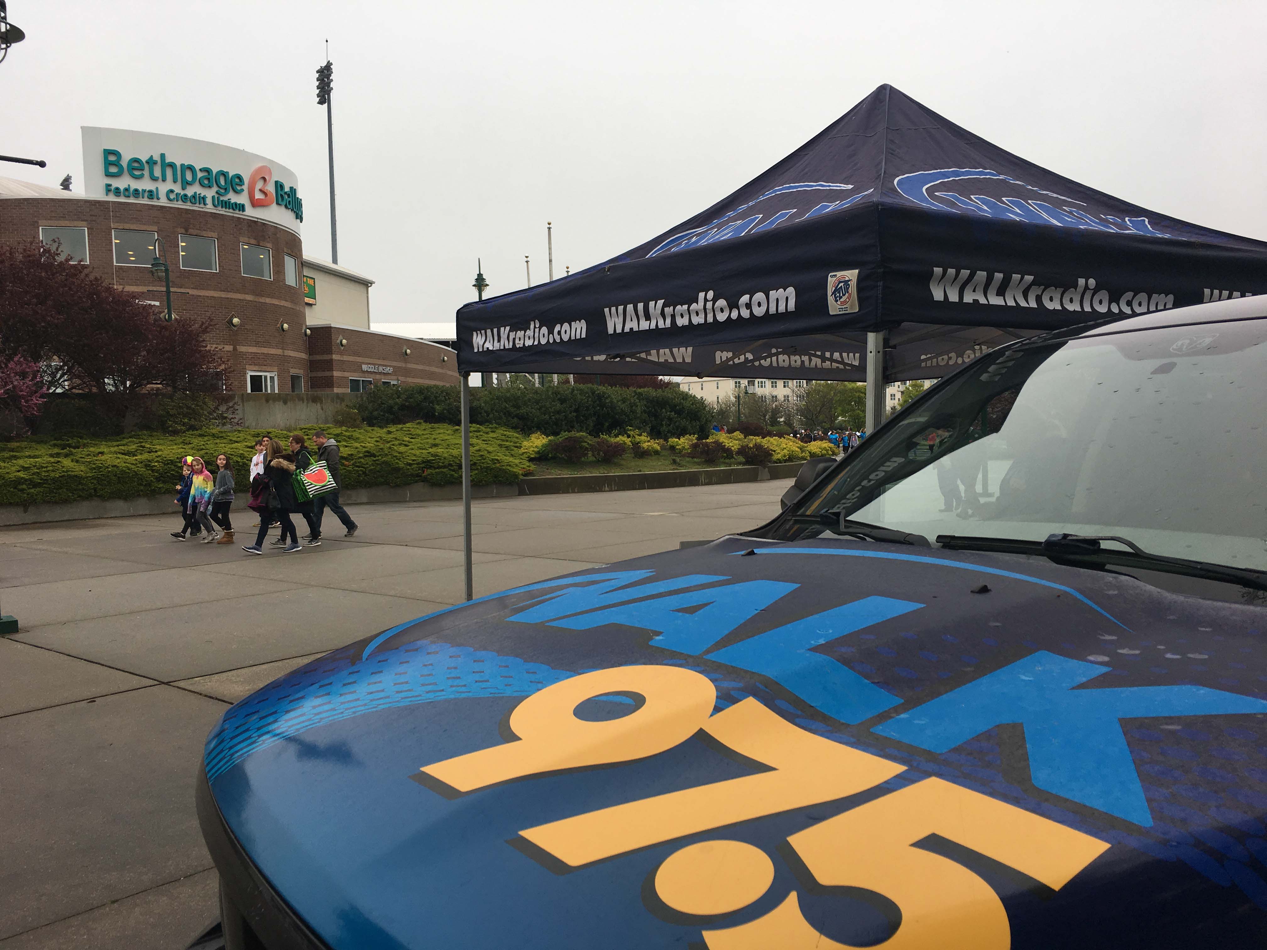 Walk 97.5 @ The Ducks