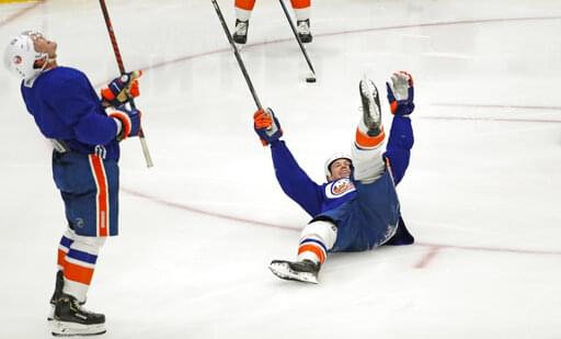 The Islanders beat Flyers