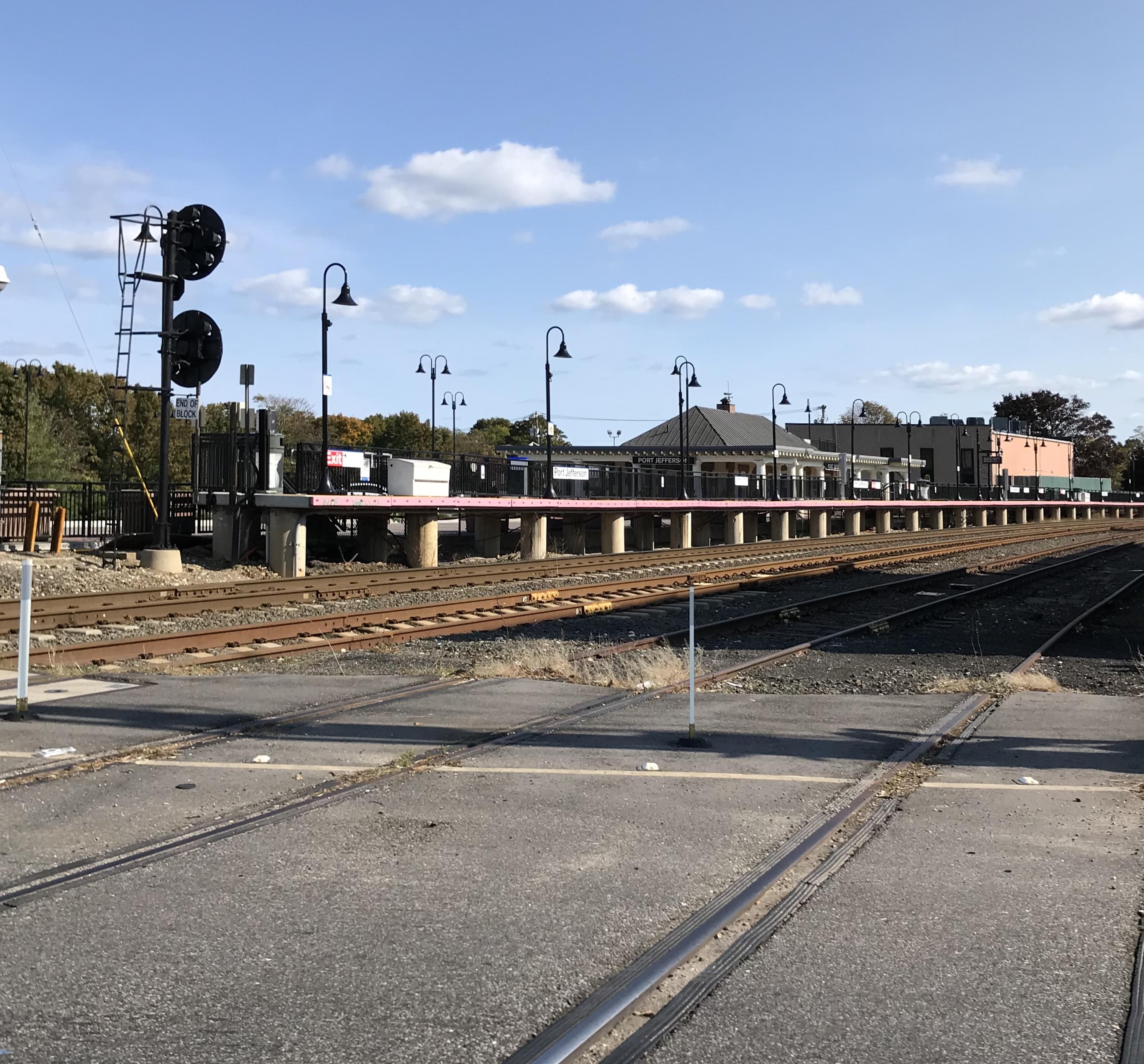 LIRR could suspend service during storm