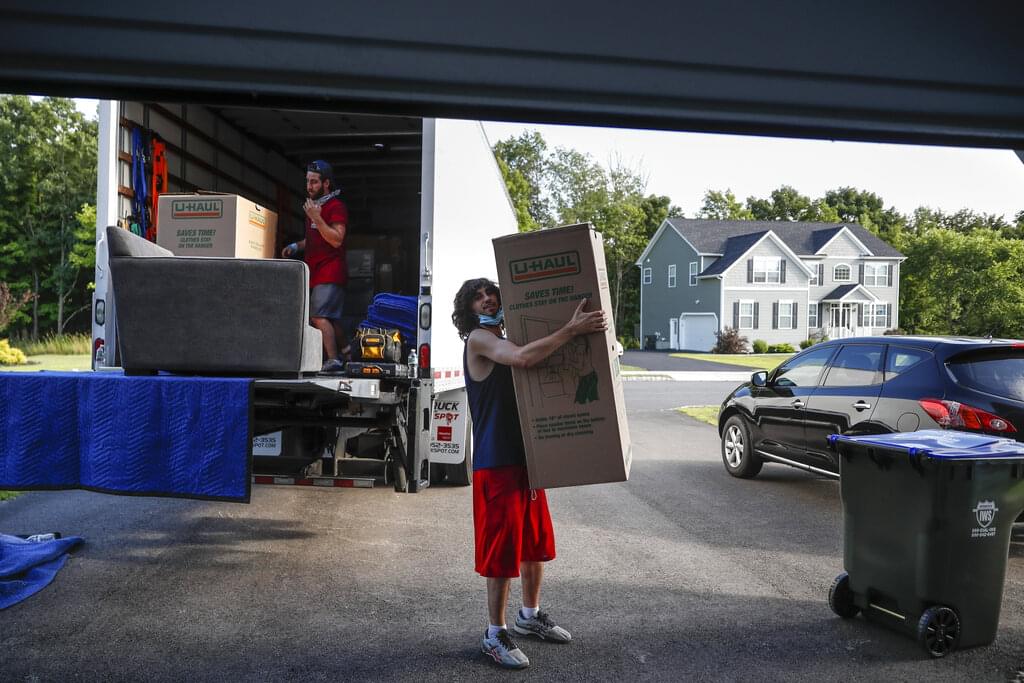 88 New York landlords accused of housing bias in lawsuit