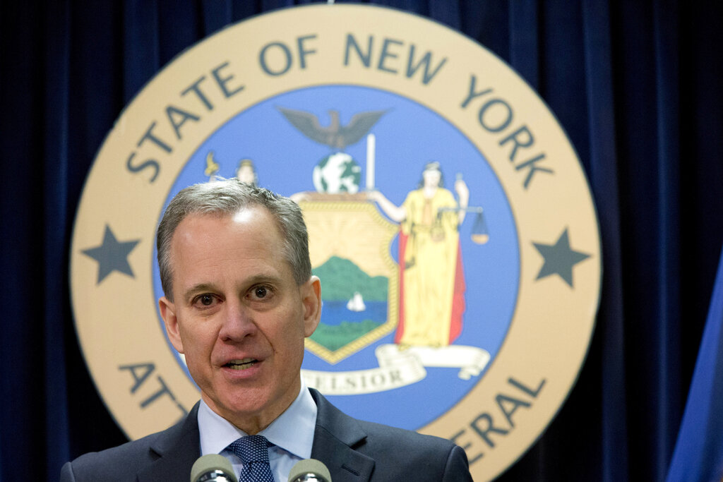 Former New York AG Schneiderman agrees to surrender law license