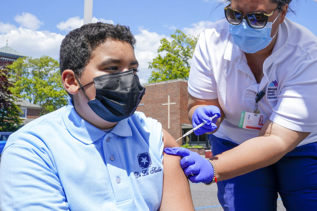 CDC: Masks are optional for vaccinated teachers and students