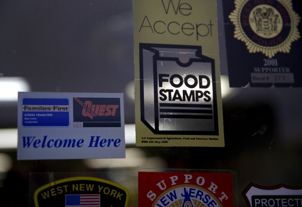 Feds approve a 25% increase in SNAP benefits