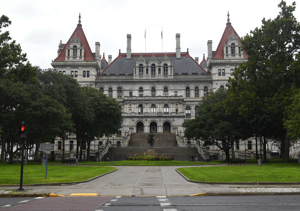 Redistricting panel releases competing NY political maps