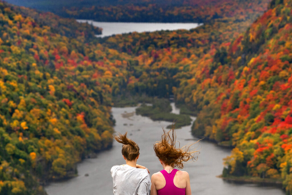 Why climate change is making it harder to chase fall foliage