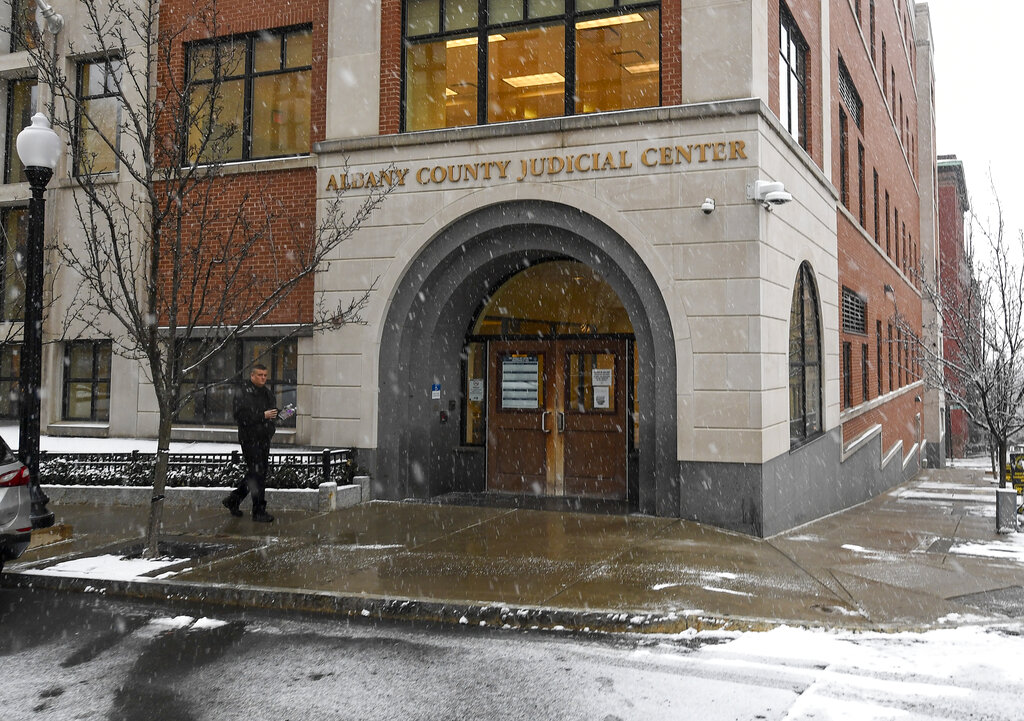 Court date for Cuomo after DA asks judge to dismiss charge