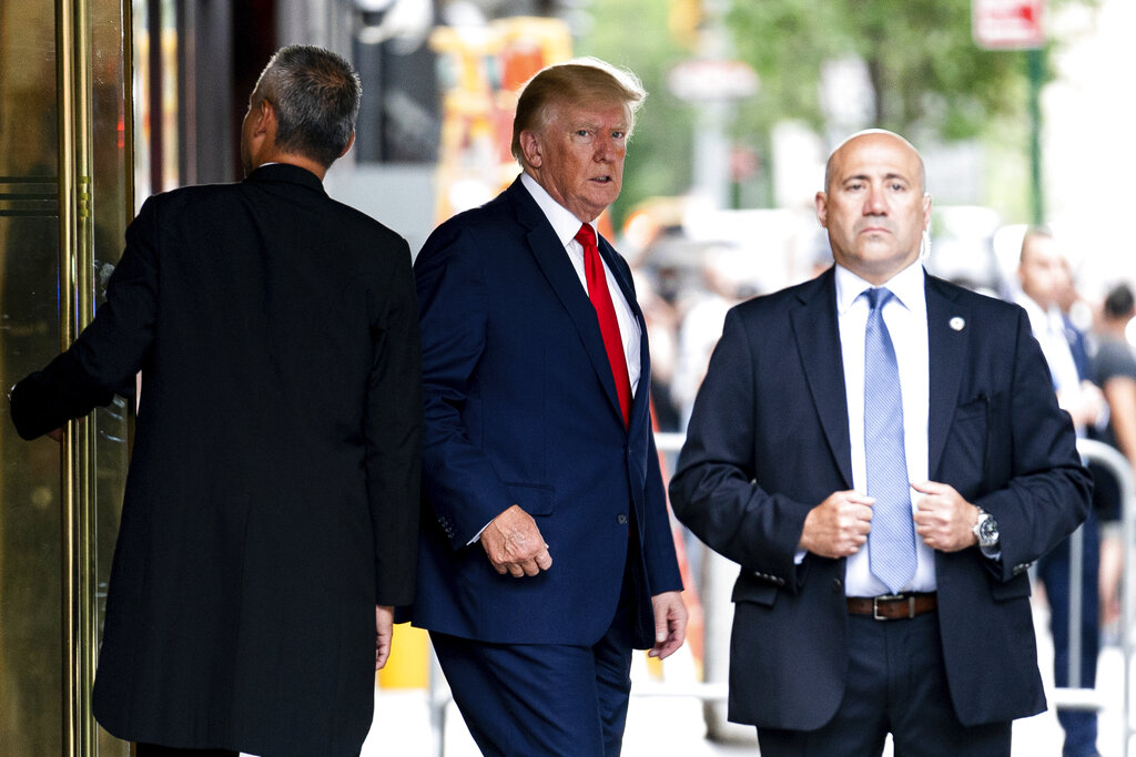 Trump arrives for testimony in New York investigation