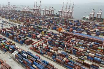Trump’s tariffs loom over the economy as shipments from China fall
