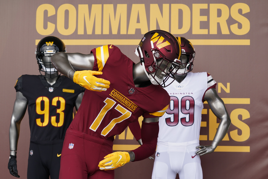 Trump’s latest demand: Washington football and Cleveland baseball teams should change names back