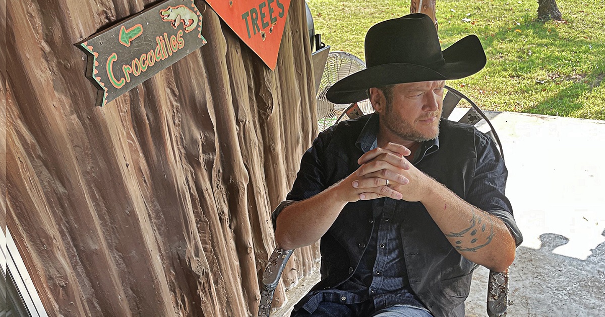 Blake Shelton Got NASCAR Going in Texas this Past Weekend