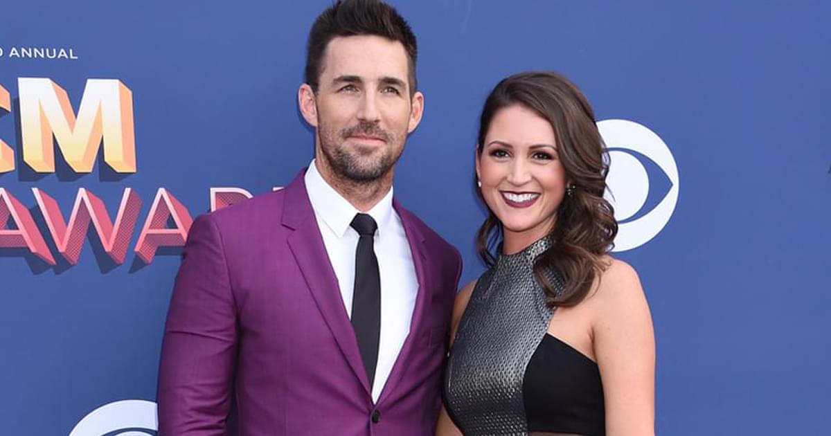 Jake Owen & Girlfriend Erica Hartlein Get Engaged