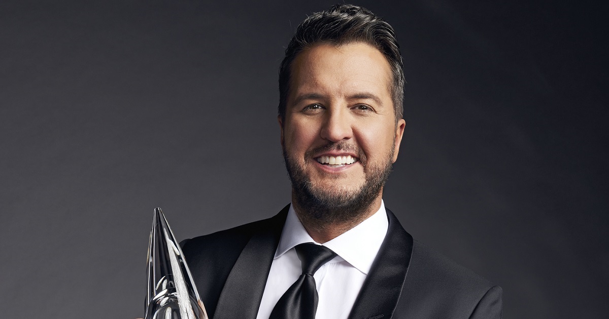 Luke Bryan Named Host of The 55th Annual CMA Awards