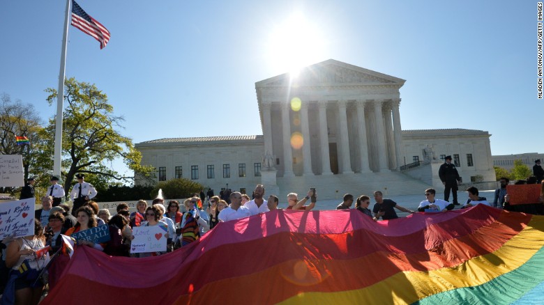 SCOTUS: same sex couples have the right to marry