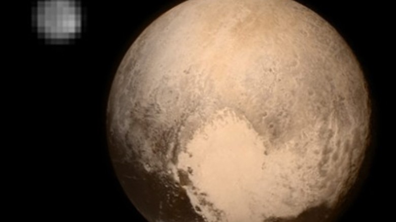 Video: NASA makes historical pass by Pluto