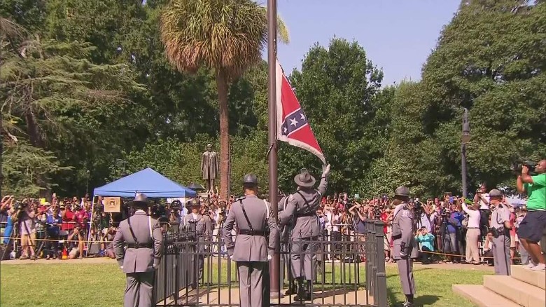 VIDEO: Confederate flag comes down from South Carolina’s capitol