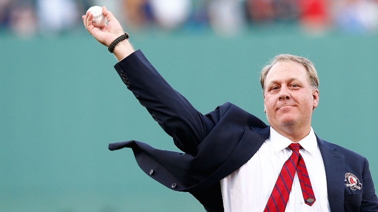 Curt Schilling suspended by ESPN over tweet