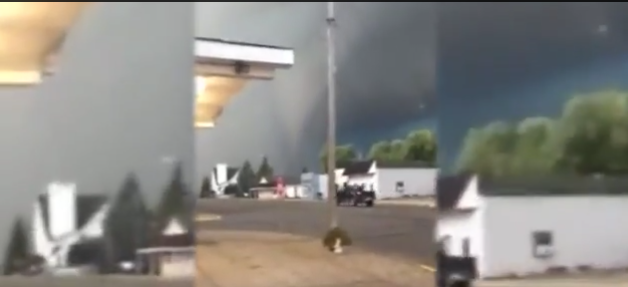 Video: tornado reported last evening in Owendale, Michigan
