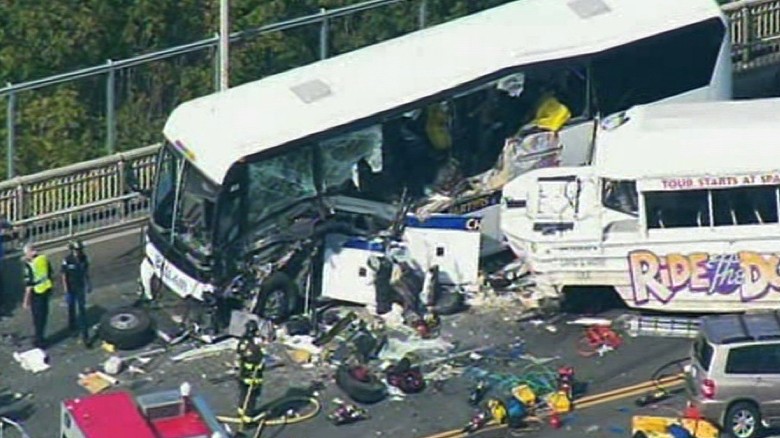 4 dead, more injured in Seattle bus collision