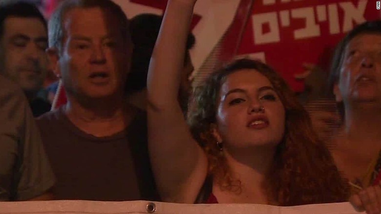 Israelis and Palestinians march for peace