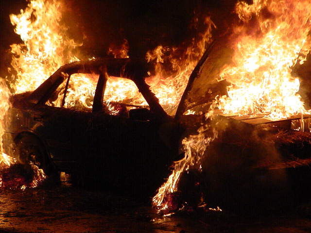 Car fires set in Royal Oak