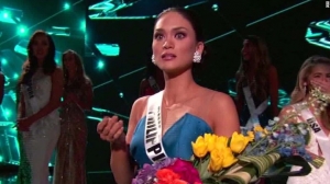 Video: Miss Universe host crowns wrong contestant