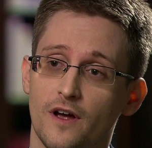 Snowden willing to come back to U.S. if guaranteed fair trial