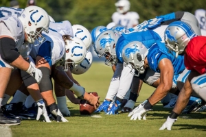 Lions RT Rick Wagner injured during joint practice with Colts