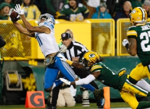 Matthew Stafford throws 200th career TD pass, Lions defeat Packers 30-17