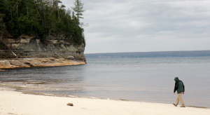 Boaters Film 200-Foot Wide Rockfall at Pictured Rocks