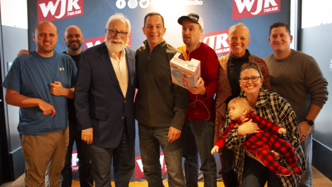 760 WJR and Paul W. Smith Honor Three Local Families in Annual “Christmas On Us” Broadcast