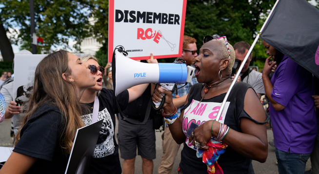 US Supreme Court Overturns Roe v. Wade