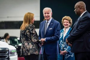 General Motors CEO Mary Barra, left, greets President Joe Biden flanked by Senator Debbie Stabenow (D-MI) and UAW President Ray Curry during a tour of the 2022 North American International Auto Show. Sarahbeth Maney / USA TODAY NETWORK