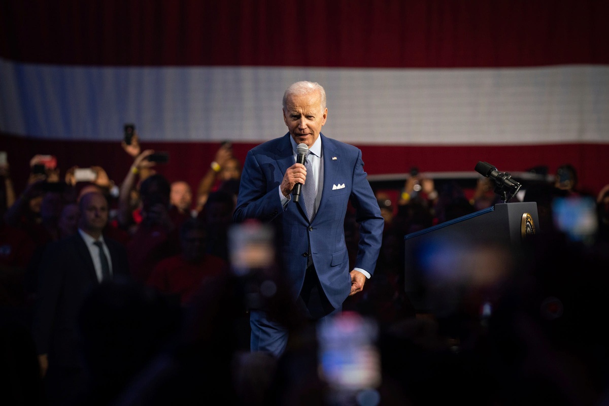 Biden Showcases Administration’s Commitment to EVs During NAIAS Visit