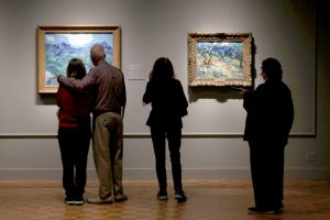September 29, 2022 ~ Visitors to the Detroit Institute of Arts tour and look at the “Van Gogh In America” exhibit in Detroit. Photo: Eric Seals / USA TODAY NETWORK