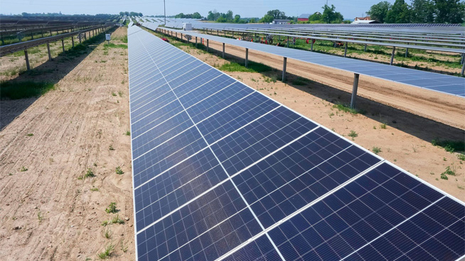 City of Detroit Looking to Build 250-Acre Solar Farm to Power City Buildings
