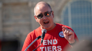 UAW President Calls GM’s 10% Wage Increase Offer “Insulting”