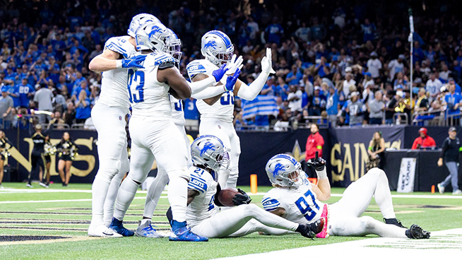 Lions Slide by 33-28 Against the Saints