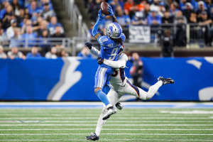 Dec. 16, 2023 ~ Detroit Lions wide receiver Jameson Williams (9) makes a catch against Denver Broncos cornerback Fabian Moreau (23) during the second half at Ford Field. Photo: Junfu Han ~ USA TODAY NETWORK
