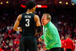 Dec. 10, 2023 ~ Michigan State Spartans Head Coach Tom Izzo yells at guard Jaden Akins against the Nebraska Cornhuskers during the second half at Pinnacle Bank Arena. Photo: Dylan Widger ~ USA TODAY Sports