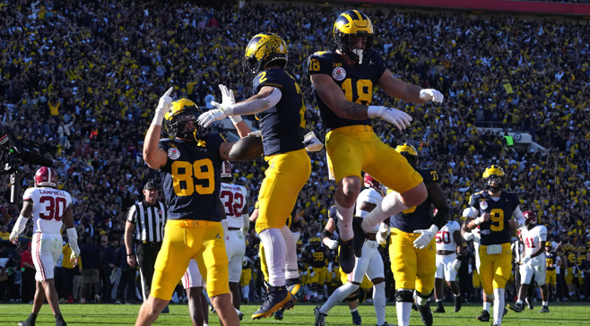 Wolverines Head to College Football Championship Game Jan. 8